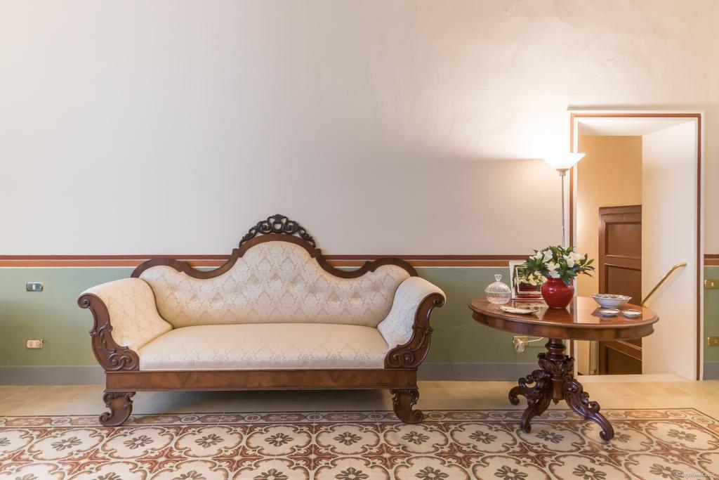 L'Antica Chaise Longue Lucca Buitenkant foto